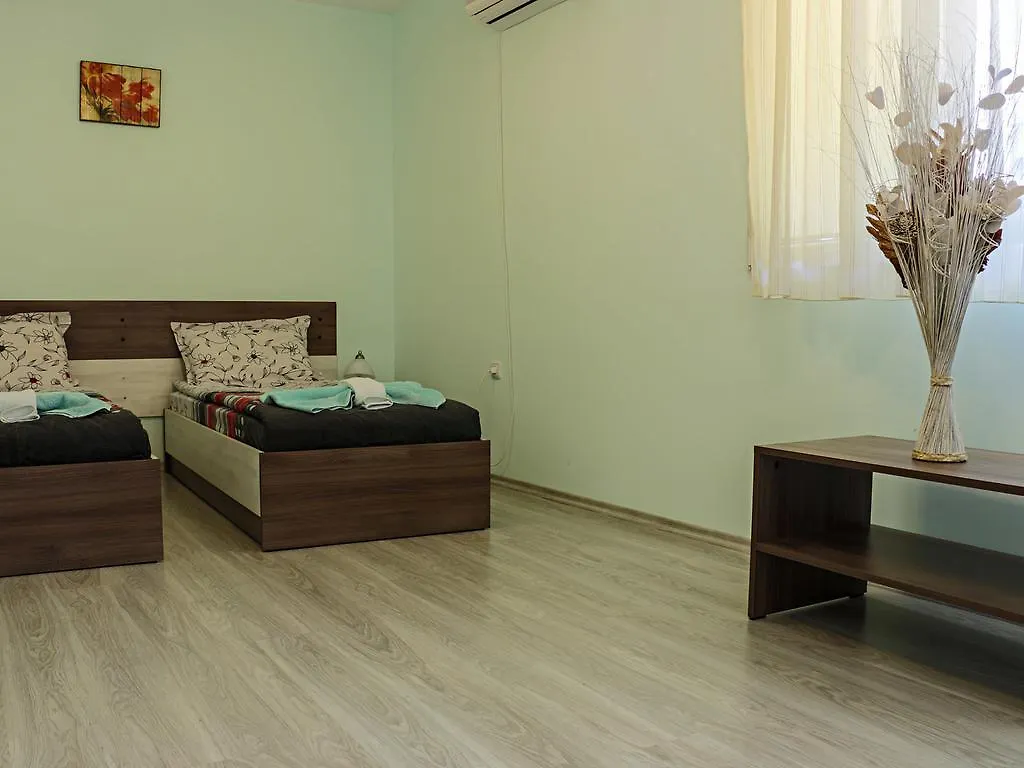 Apartamento Апартамент За Гости 